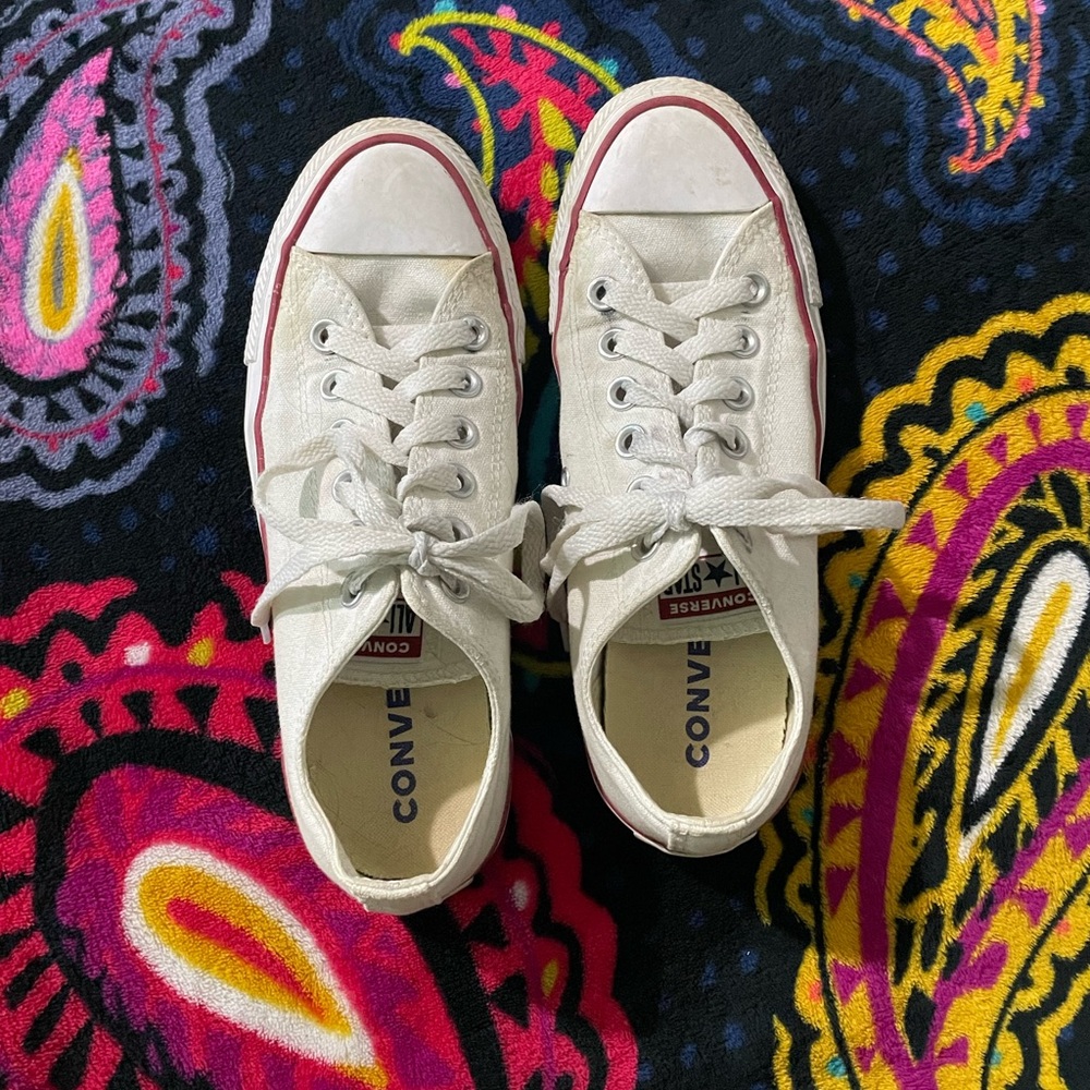 Women’s white Converses